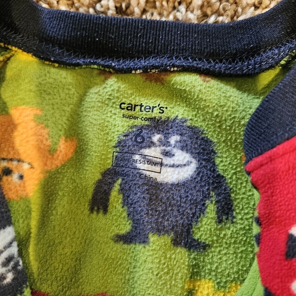 Kids Carter's Green Monster and Gray Sports Footies Size 6 - Picture 5 of 5